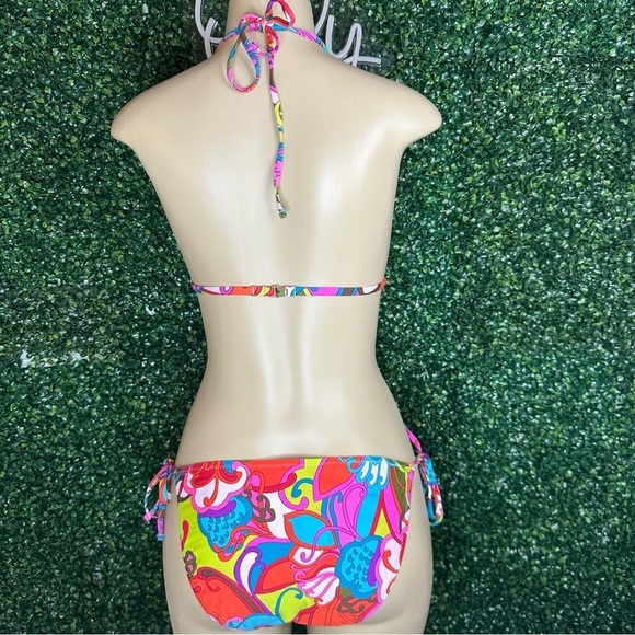 TRINA TURK Bright Floral Triangle Halter Gold Ring Bikini Top and Bottom Size 8 - Picture 10 of 16